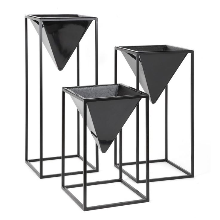 Flower pot stand full black
